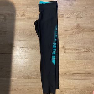 UA compression leggings